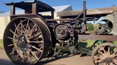 Over 100 year old Avery 40-80 tractor still running and functional. Featured this weekend at Old Albany Days in Sabetha, KS.