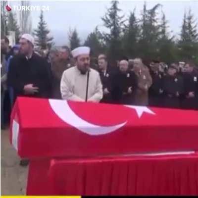 Şehidimiz Samet Aslan’ın babası: &quot;Seninle gurur duyuyorum oğlum, hakkım sana helal olsun.&quot;