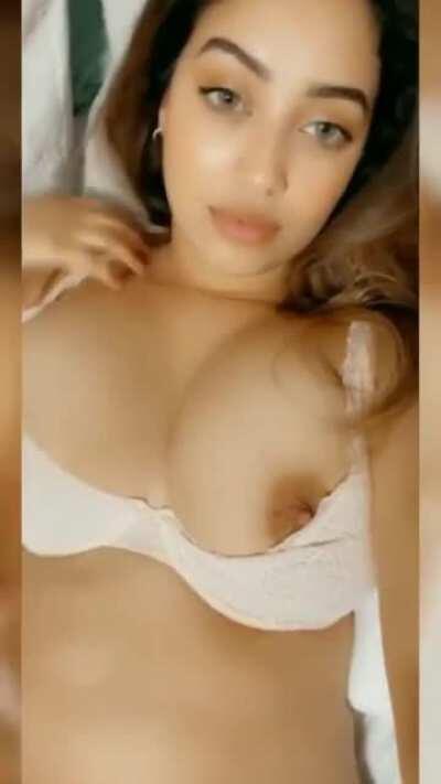 🔥 DESI NRI SEXY BABE 2 VIDEO ( DOWNLOAD LINK IN COMMENT) ...