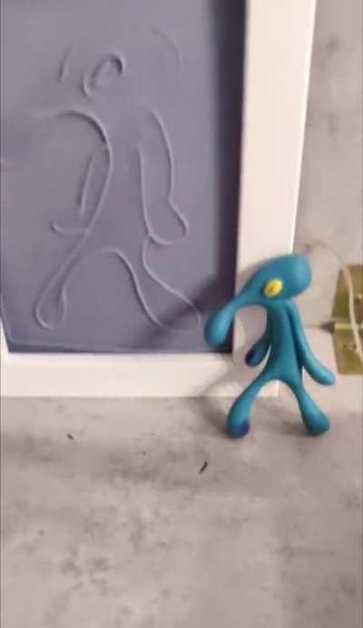 Bold and brash certainly doesn’t belong in the trash.