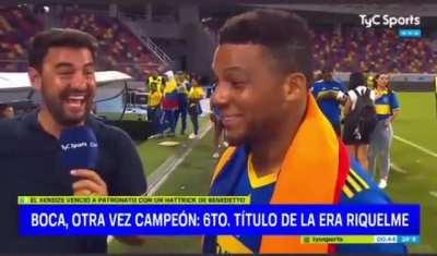 David quien? Dereck Fabra papa, y con la titular puesta. Lo más grande que tiene la institución. BOCAAA💙💛💙