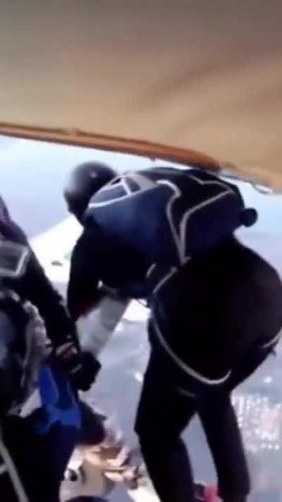 WCGW Rare sky diving accident