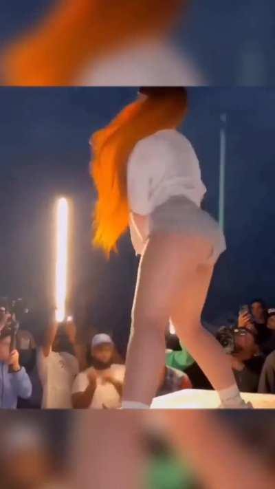 Ice Spice Twerking at the video shoot [Longer Version]