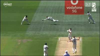 Jos Buttler takes an absolute blinder to dismiss Marcus Harris. The Ashes - Test 2.