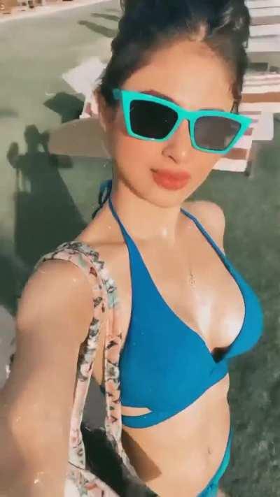 Mouni Roy