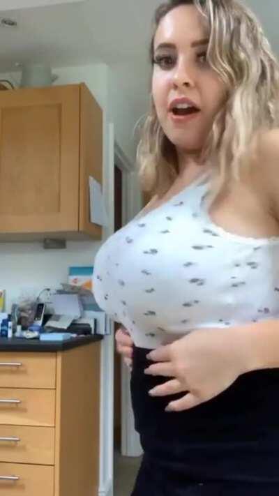 Anyone know where to find this video with audio? Her name is ruby may. she has an instagram and onlyfans.