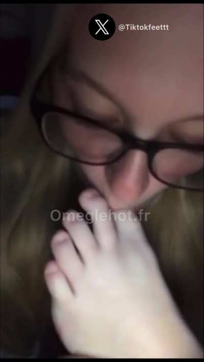 Blonde self foot worship 