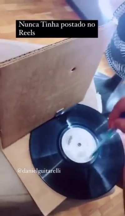 Playing vinyl disc with a cardboard