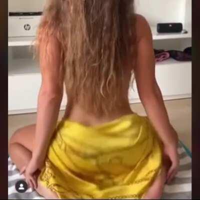 Nastya Nass Unrivalled GodAss Seductive Twerk / Booty Pop in Silk