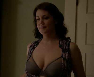 Melanie Lynskey