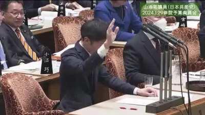 【動画】政治資金パーティーの本質をズバリと言い当てられ動揺が隠せない岸田首相 #山添拓 #裏金