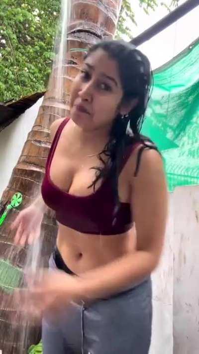 Sofia Ansari enjoying monsoon 2