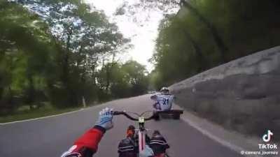 Downhill trike racing