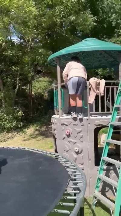 Trampoline Scorpion