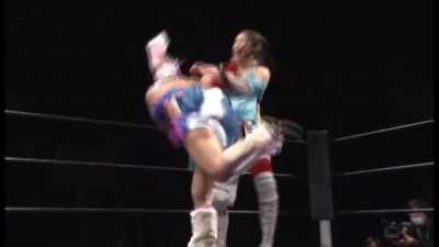 Rare footage of AEW&quot;s Hikaru Shida wrestling WWE's Sarray