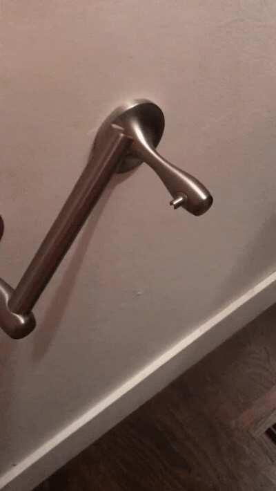 Why this toilet paper holder is not standard around the world, i have no idea.