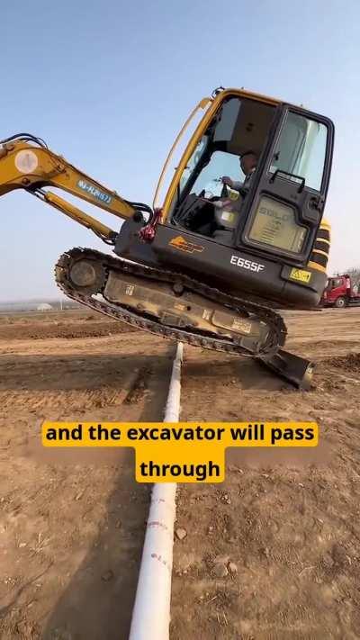 How excavators cross water pipes 