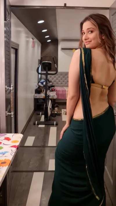 Sanya Malhotra Porn - ðŸ”¥ Sanya Malhotra Showing Her Boobs In Lacy Bra Aur apne c...