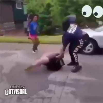 I’ll fight a girl triple my size, WCGW?