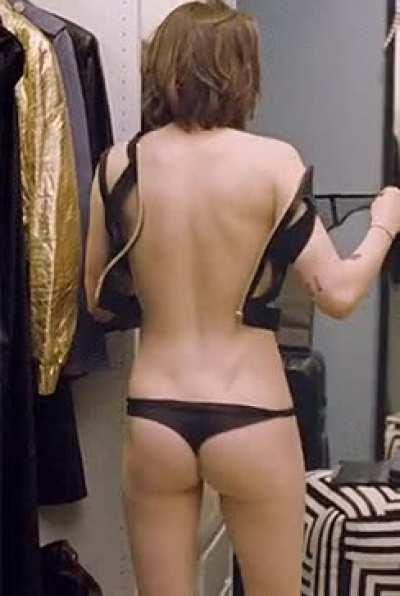 Kristen Stewart has a nice ass