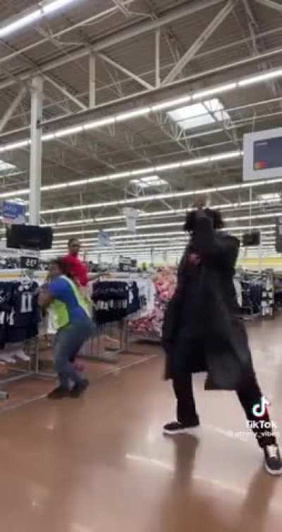 Guy pushed the kid to do his dumb dance for tik tok