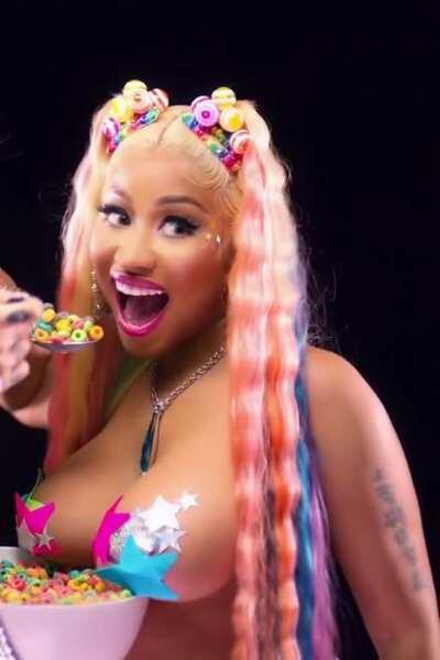 Nicki Minaj - Cereal ENHANCED