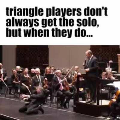 Triangle solo