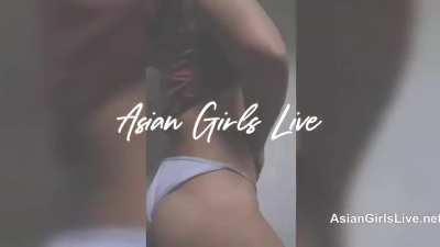 Sexy Asian girl shows off her hot ass on webcam - AsianCamsLive.Com 💚 Link in Comments