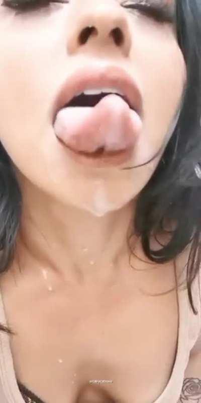 longtonguevids