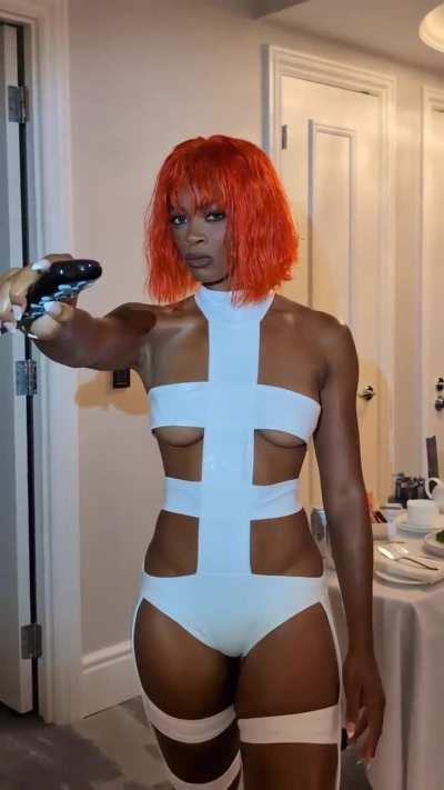 Ari Lennox as Leeloo from The Fifth Element