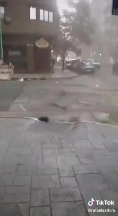 Porteño cagadaso por Tornado en Mardel del Plata