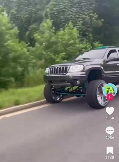 Squatted Jeep Grand Cherokee