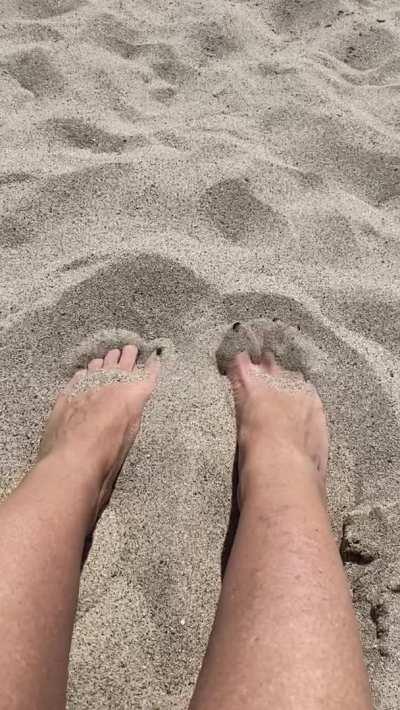 The warm sand feels so good between my toes…..so would your load