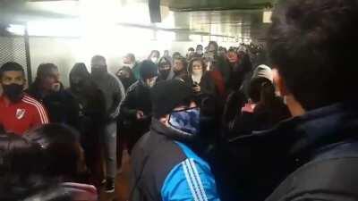 Invasión Runner en la estación de Merlo