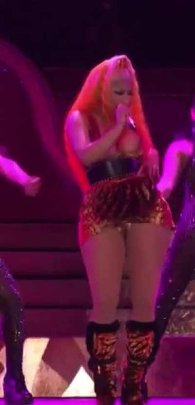 Nicki nip slip