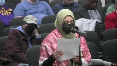 Hampton, VA mayor interrupts Palestinian girl during city council public comment then cuts her off and kicks her out of the chamber