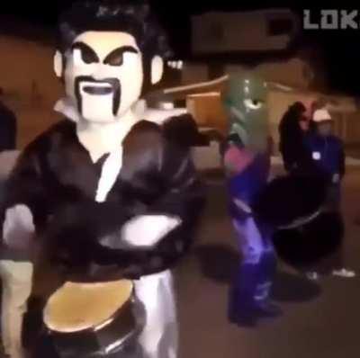 La cumbia de goku