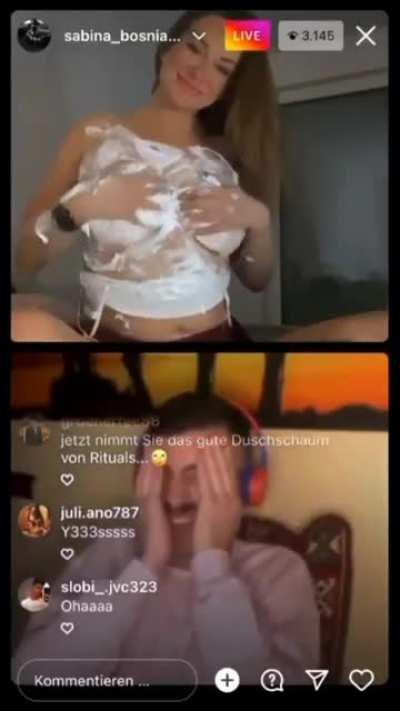 schaum auf boobies