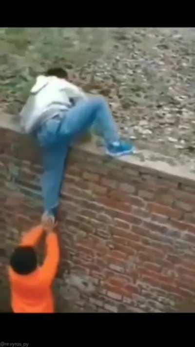 To climb up a wall