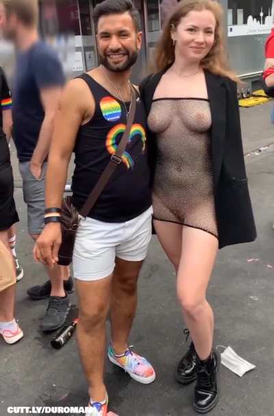 Exhibitionist Festival Flashing - Public See Through