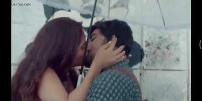 Nrha Khan caught Kissing a guy in public🔥🔥🔥 Look how she's using her tongue 👅🔥🍑