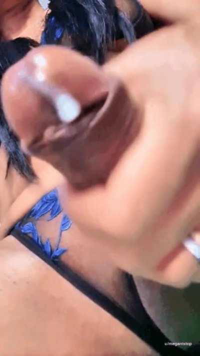 Swallow all my cum, I love to cum many times...