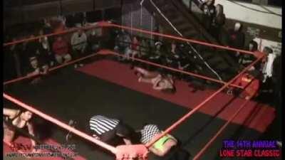 Su Yung kicks Phoebe in the vag and steals the win