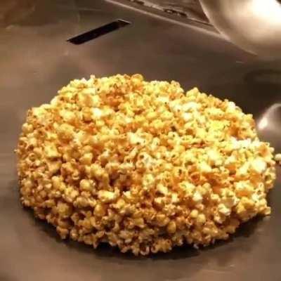 Teppanyaki Caramel Popcorn