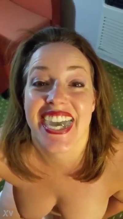 She likes to play with the cum in her mouth before swallowing it