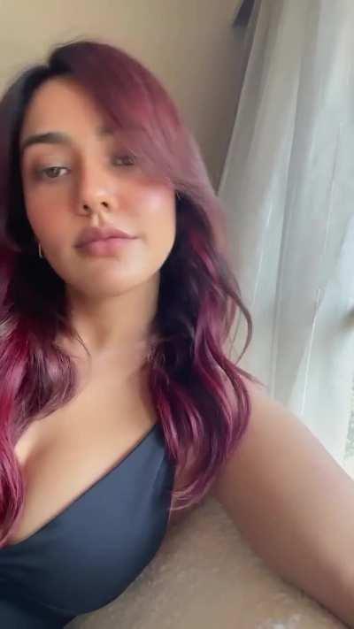 Neha Sharma 