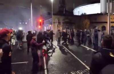 More videos are emerging from the anti-migration riots currently underway in Dublin Multiple vehicles are up in flames, and several officers are injured, with stores being looted.