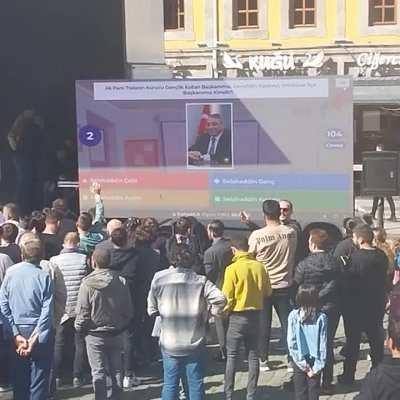 Trabzonda akpartili grup kahoot uygulaması üzerinden vatandaşlarından katılımıyla yarışma yaptı