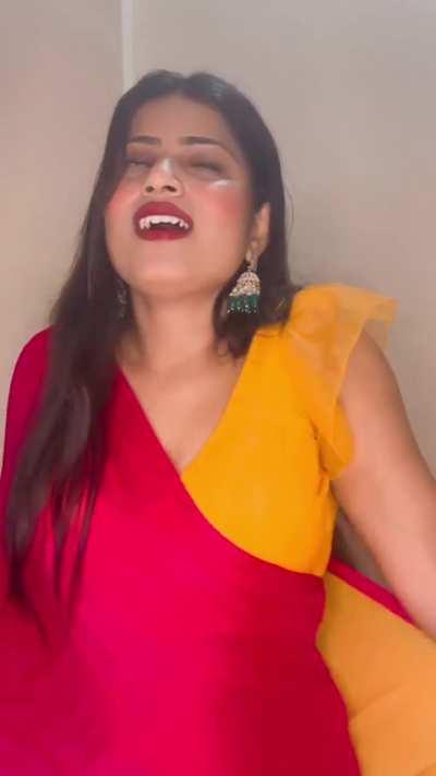 Apeksha Chavan showing her cleavage through transparent saree