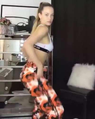 Twerk Queen